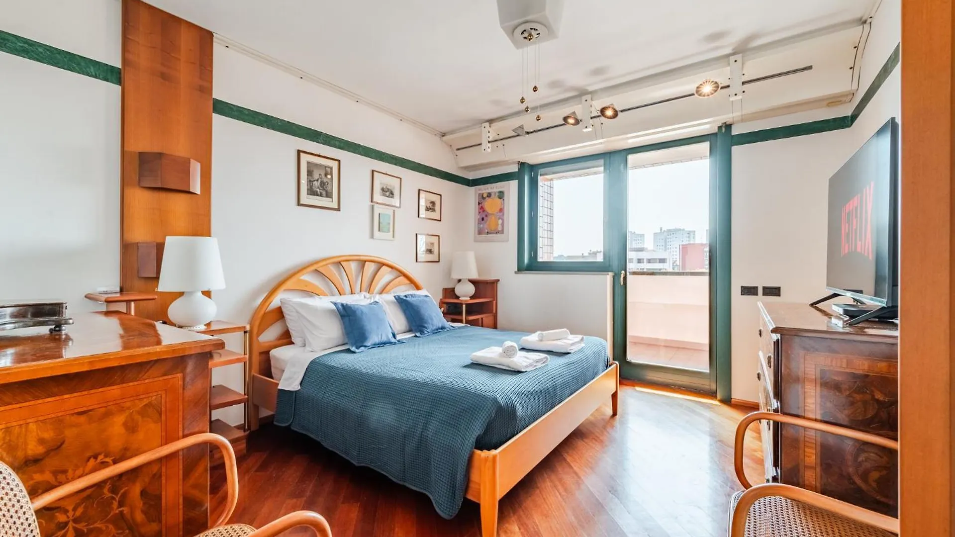 Luxury Penthouse - Sauna, Garage, Office, Terrace Milano 0*,  Italia