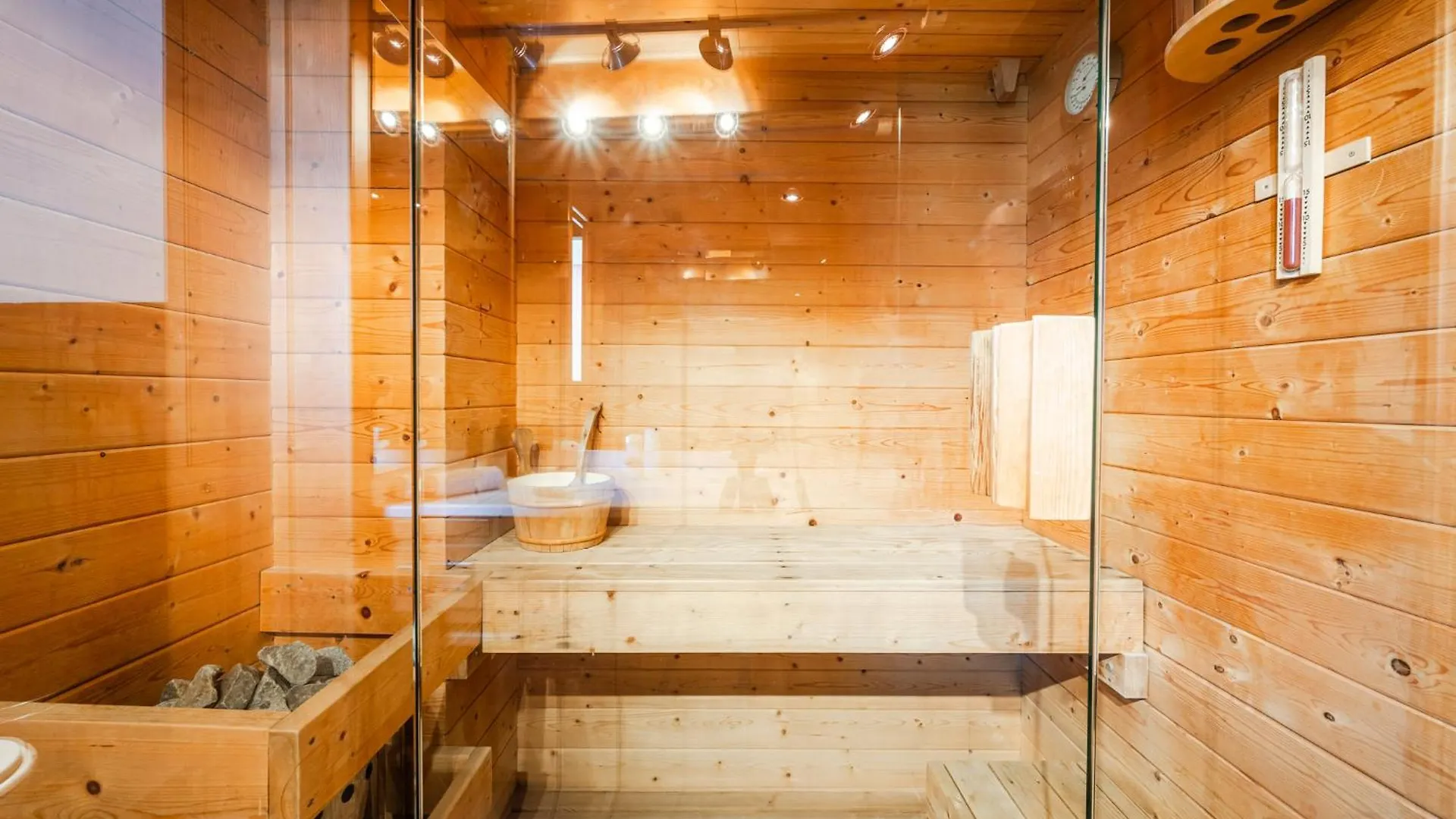 Luxury Penthouse - Sauna, Garage, Office, Terrace Milano 0*,